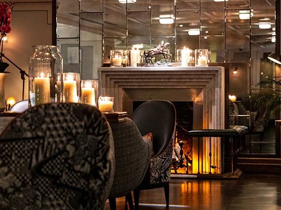 Lanes of London Restaurant and bar