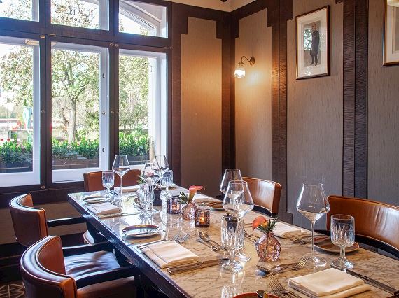 Private dining room